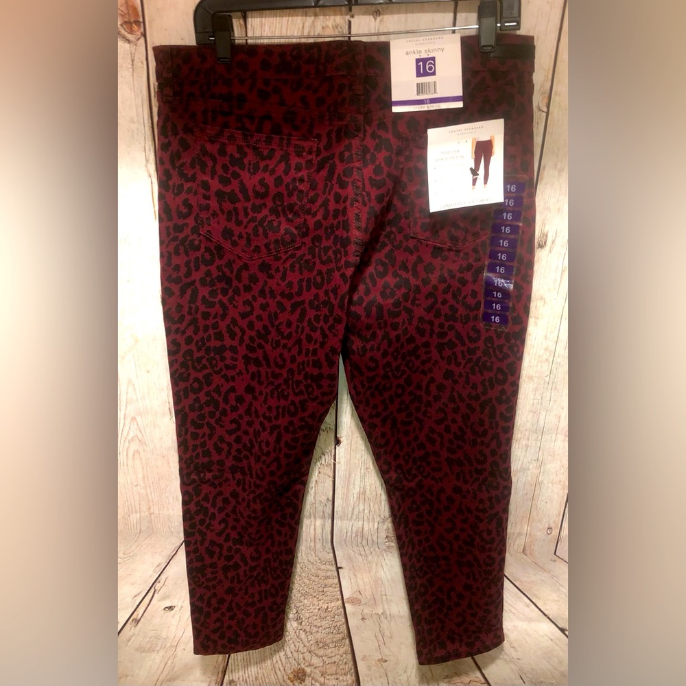 Social Standard Ankle Skinny Mid-rise Slim Fit Comfort Flex Size 16 Jean Cheetah